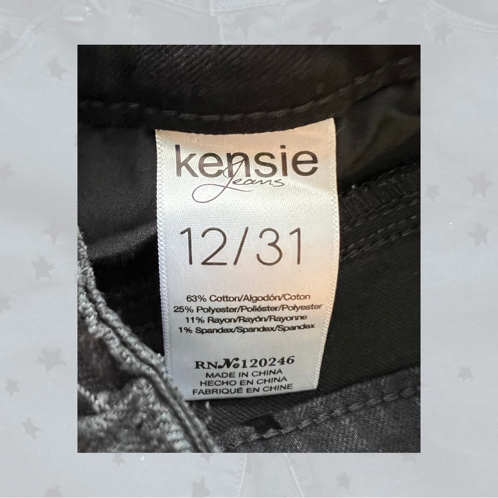 Kensie Black Jeans with Star Design - Picture 5 of 5